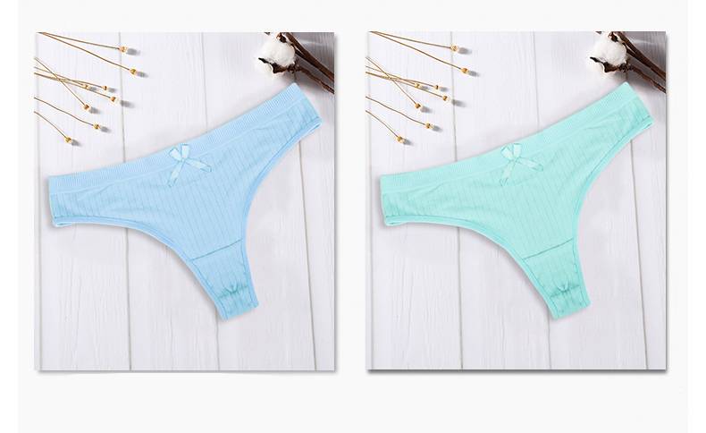 Set of Women's Cotton Panties in Multiple Colors