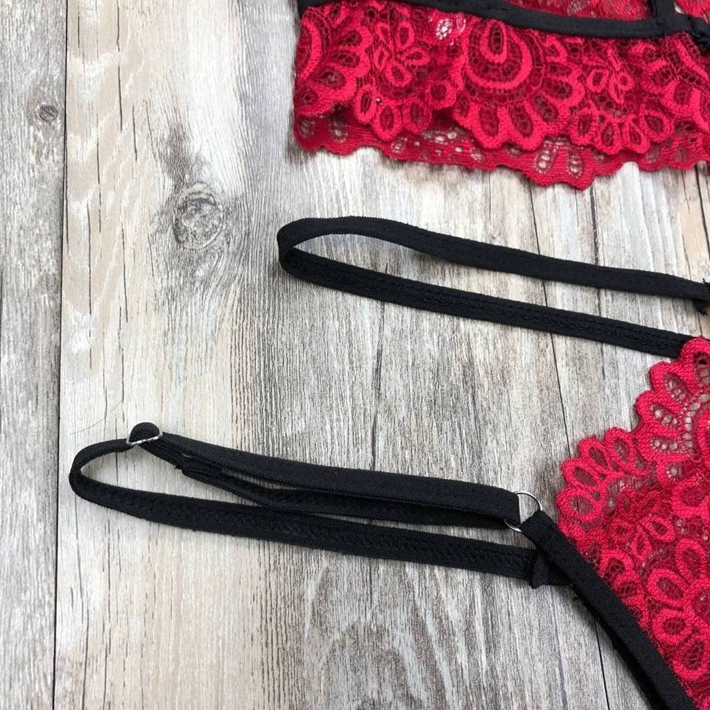 Women’s Sexy Lace Lingerie Set